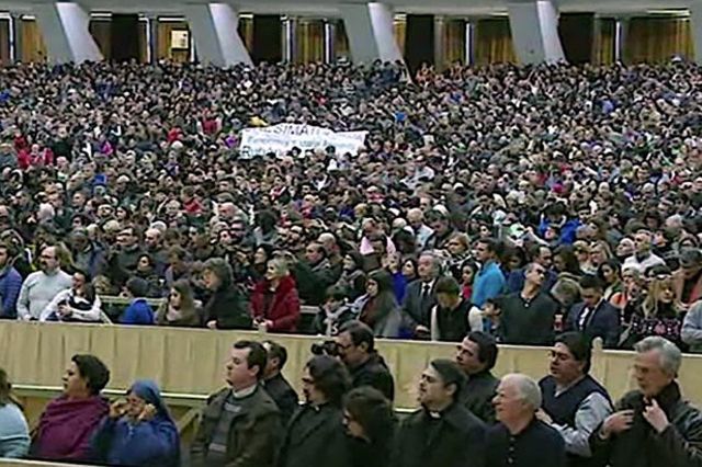 Audiencia en el aula Pablo Vi 740x493