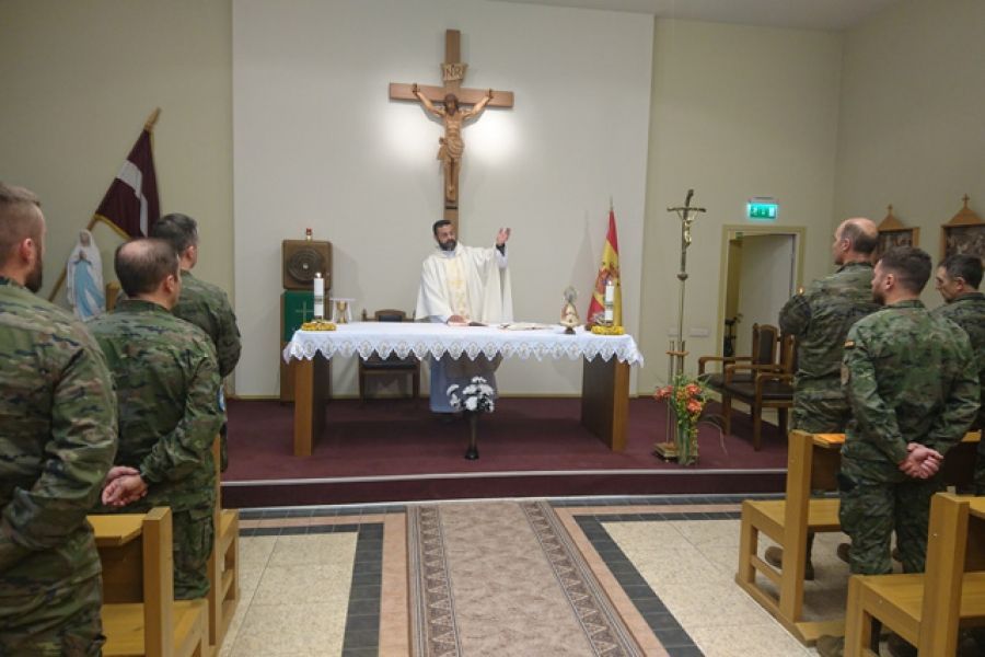 Entronización de la Imagen de la Virgen del Pilar en la Base Militar de Adazi en Letonia