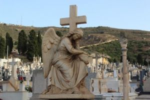 “Honrar a los muertos”, artículo de Alberto Gatón Lasheras, Vicario Episcopal del Ministerio de Defensa.