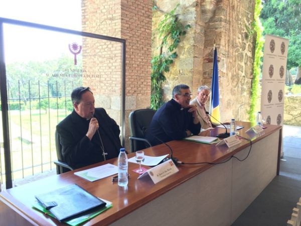 Diálogos de Yuste III. Religión, sociedad secular y violencia