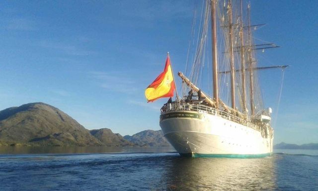“Elcano”: escuela de marinos