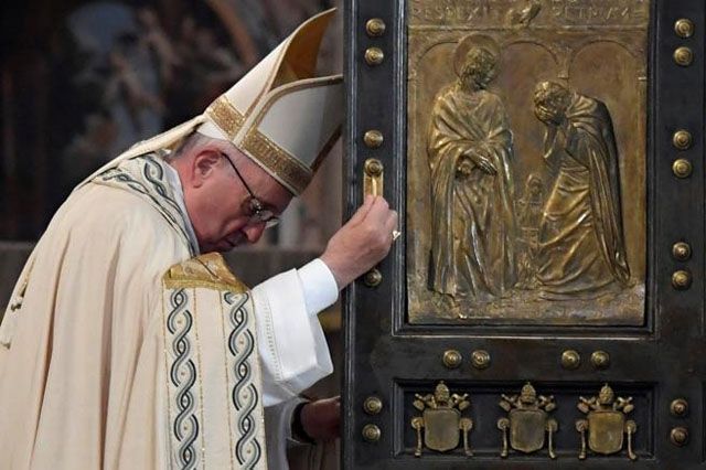 Recemos junto al Santo Padre
