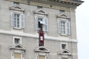 PAPA FRANCISCO ÁNGELUS Plaza de San Pedro Domingo, 26 de marzo de 2023