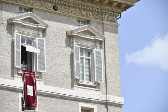 PAPA FRANCISCO ÁNGELUS Plaza de San Pedro Domingo, 1 de agosto de 2021