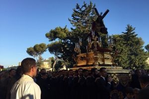 VISITA DE LA HERMANDAD DE JESÚS NAZARENO AL PANTEÓN DE MARINOS ILUSTRES