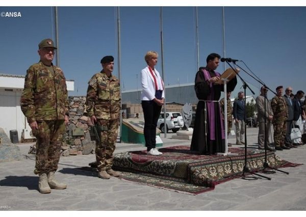 Mons. Urbańczyk: capellanes militares, centinelas de paz y perdón.