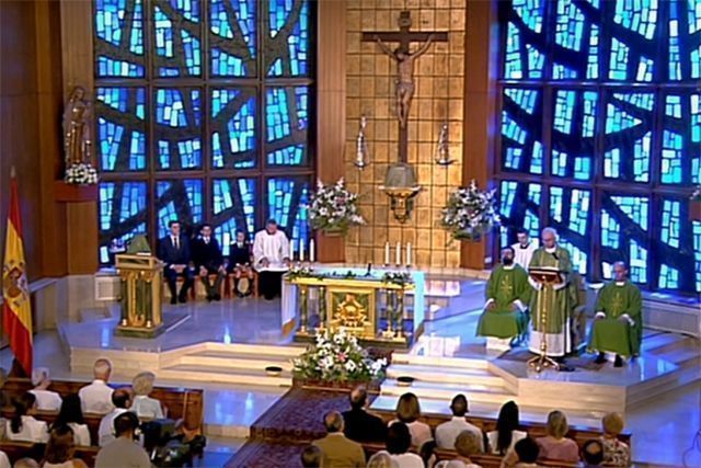 Santa Misa transmitida por la 2 de TVE desde la parroquia castrense de Nuestra Señora del Carmen