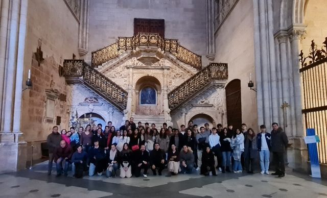 El Colegio Mayor Universitario Barberán y Collar visita el yacimiento de Atapuerca y la ciudad de Burgos.