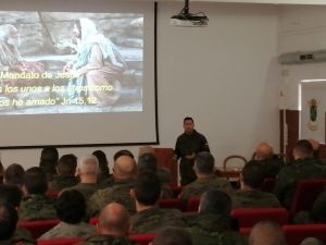 Conferencia sobre “Cáritas Castrense” en la Base San Pedro de Colmenar Viejo