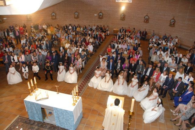 Primeras Comuniones en Nuestra Señora de Loreto - Alcalá