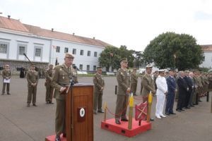 El Regimiento de Artillería de Tenerife celebra el 2 de mayo