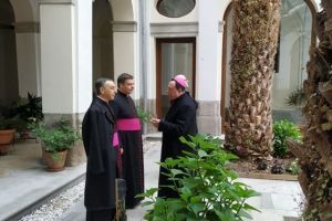 Los consejeros de la Nunciatura, Monseñor Crotty y Monseñor Perici, visitan el Arzobispado y Seminario Castrense.