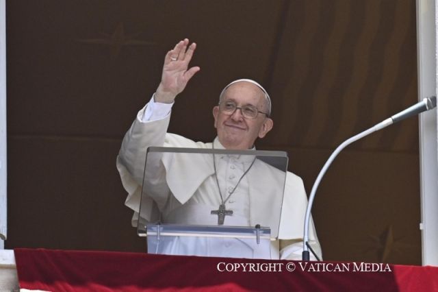 PAPA FRANCISCO REGINA CAELI Plaza de San Pedro Domingo, 22 de mayo de 2022