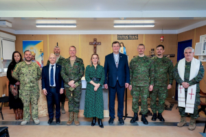 El Obispo Castrense eslovaco visita el contingente español en Eslovaquia