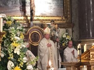 El Arzobispo Castrense preside en la Catedral de las Fuerzas Armadas la misa por la paz