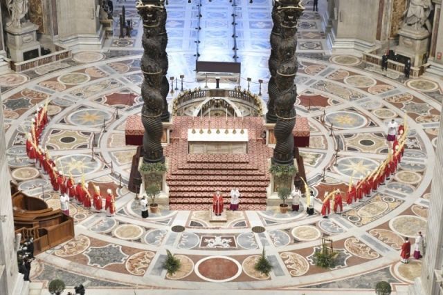 CELEBRACIÓN DEL DOMINGO DE RAMOS Y DE LA PASIÓN DEL SEÑOR HOMILÍA DEL SANTO PADRE FRANCiSCO Basílica de San Pedro Domingo, 28 de marzo de 2021