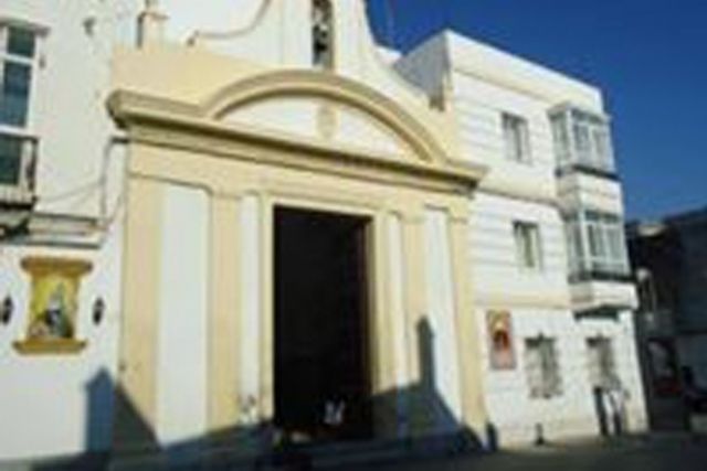 Caritas Castrense de San Fernando: “SIGUE A TU LADO”