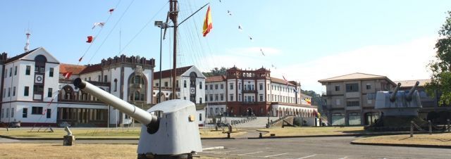 El Arzobispo Castrense asiste al Acto de Entrega de Despachos en la Escuela Naval Militar
