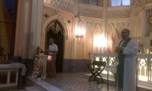 Acto de entrega de "La Credencial" a miembros de la Parroquia Castrense de Granada
