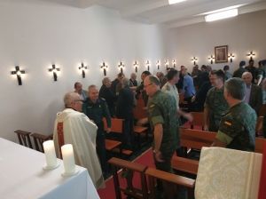 Los oficiales destinados en Tenerife celebran el aniversario de la Academia General Militar