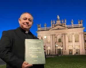Defensa de tesis doctoral del capellán D. Ángel Diez Bustos en la Pontificia Universidad Lateranense de Roma