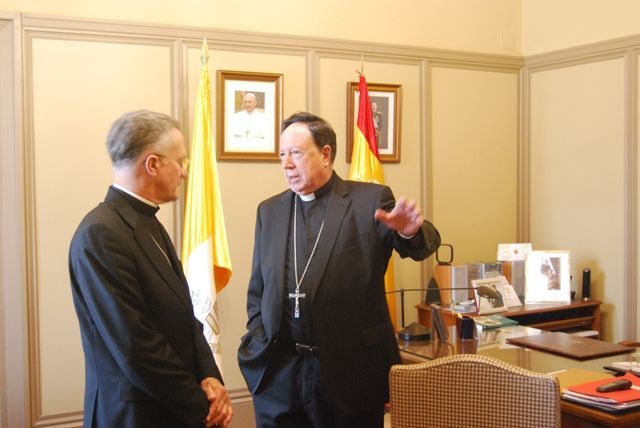 El Arzobispo Castrense de España, Monseñor Juan del Rio, recibe a su homólogo de Estados Unidos