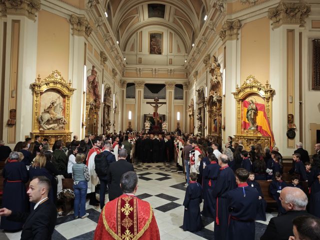 VIERNES SANTO PROCESIÓN DEL CRISTO DE LOS ALABARDEROS